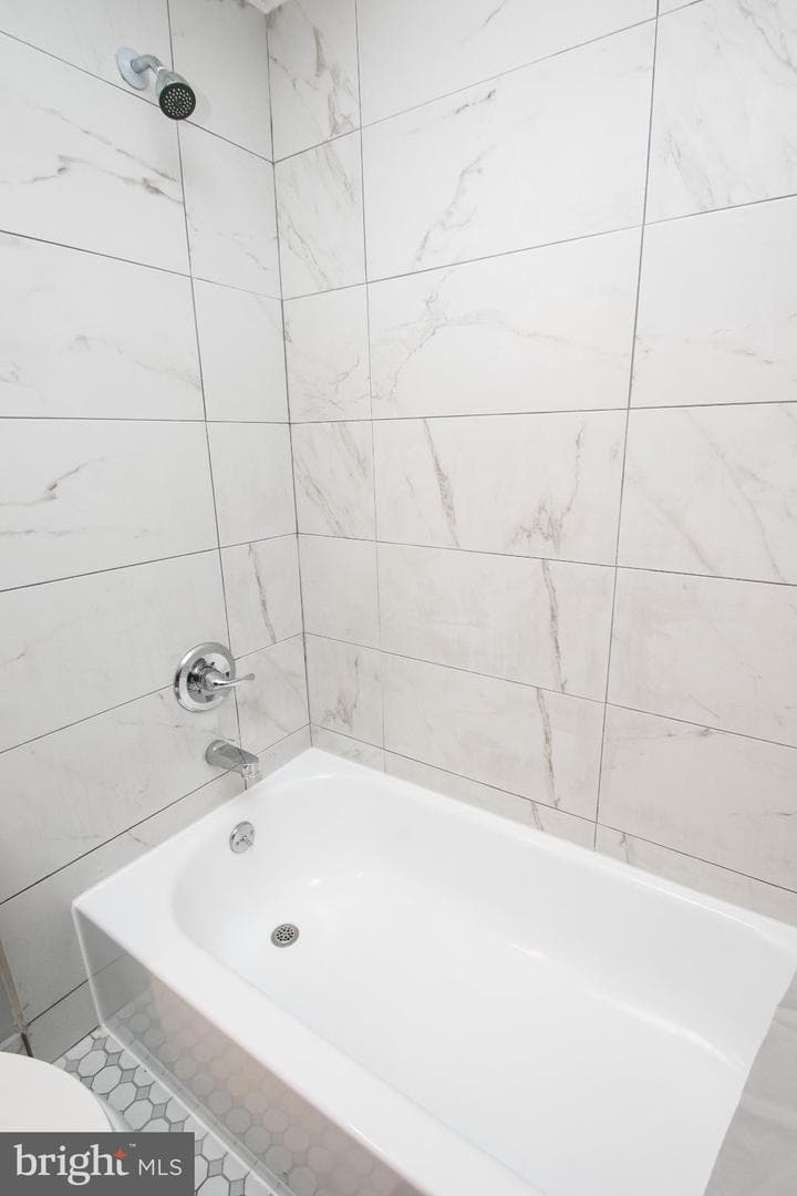 2135 Walnut Street #304 photo 7
