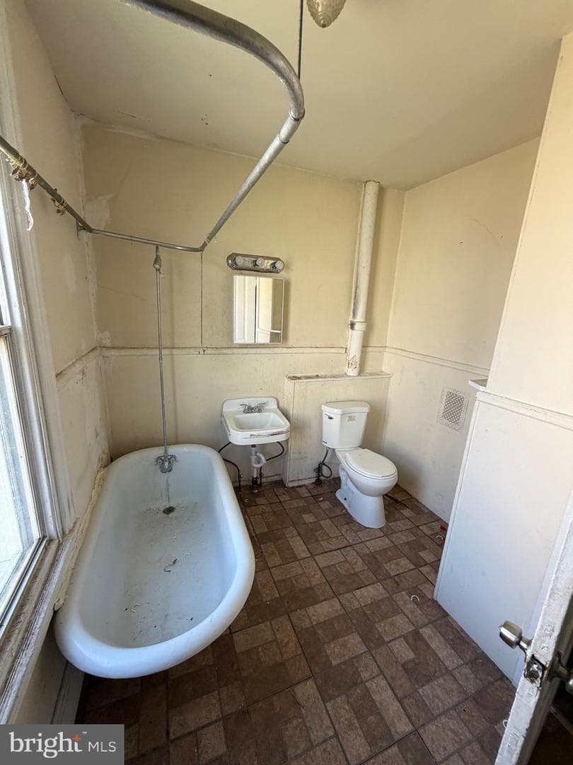 2230 N Cleveland Street photo 6