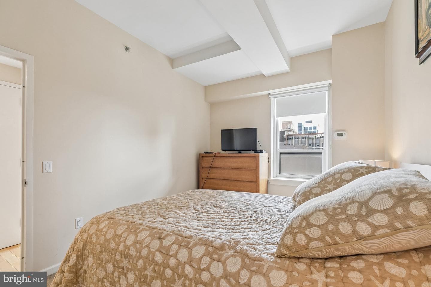 1425 Locust St # 14A photo 4