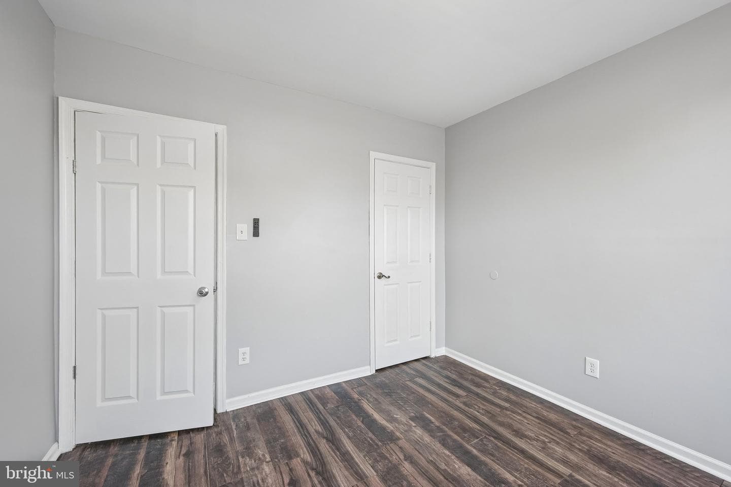 407 Unruh Avenue photo 19
