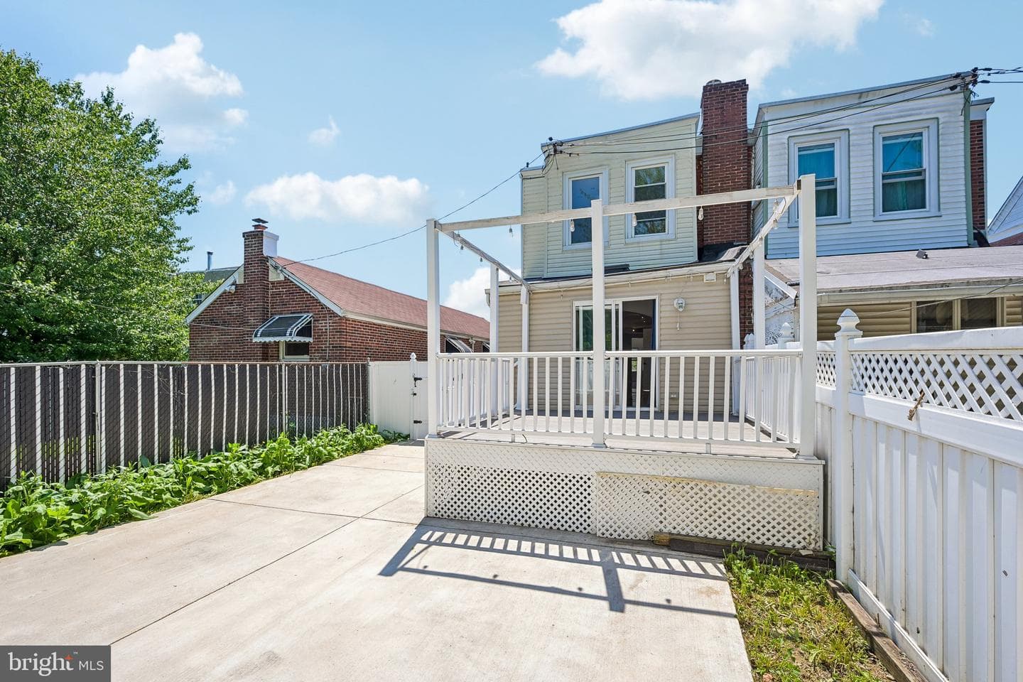 407 Unruh Avenue photo 28