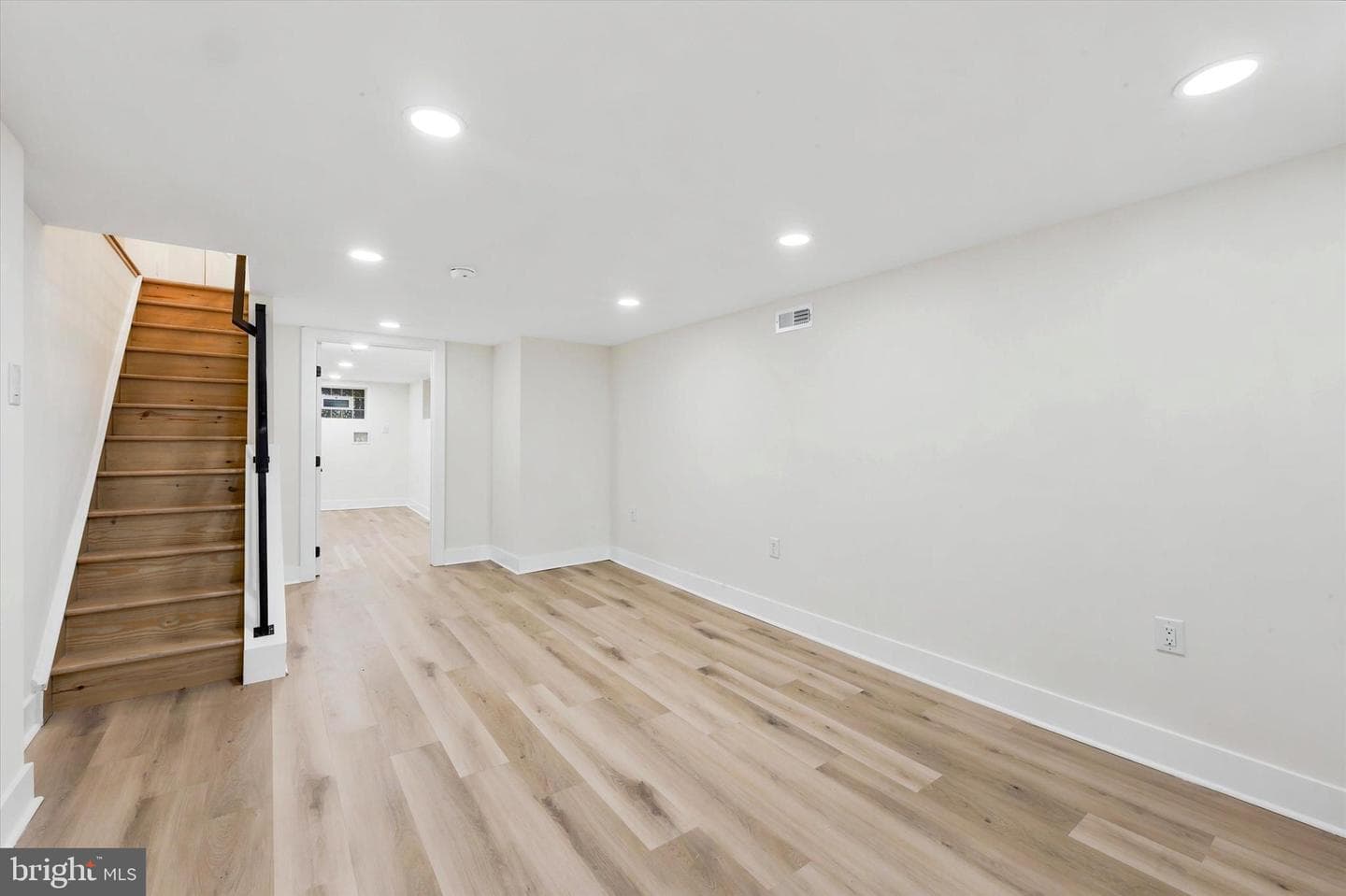 5751 Rodman Street photo 21