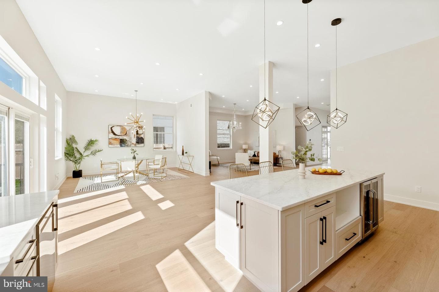 9741 Krewstown Road photo 19