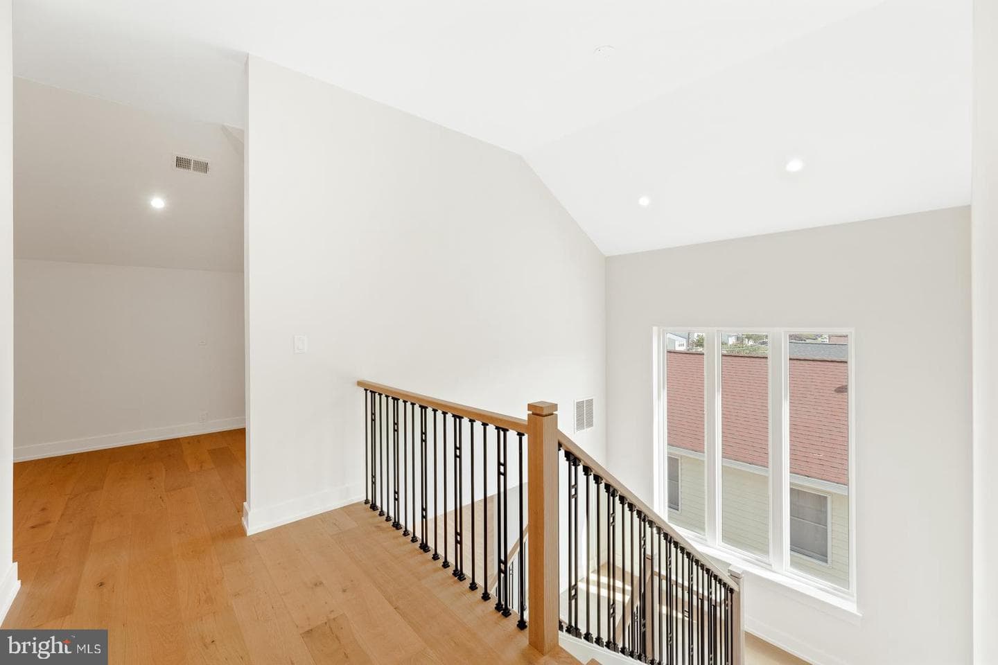 9741 Krewstown Road photo 40