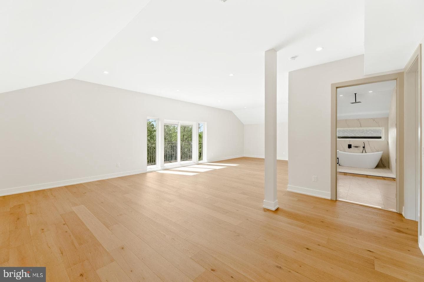9741 Krewstown Road photo 42