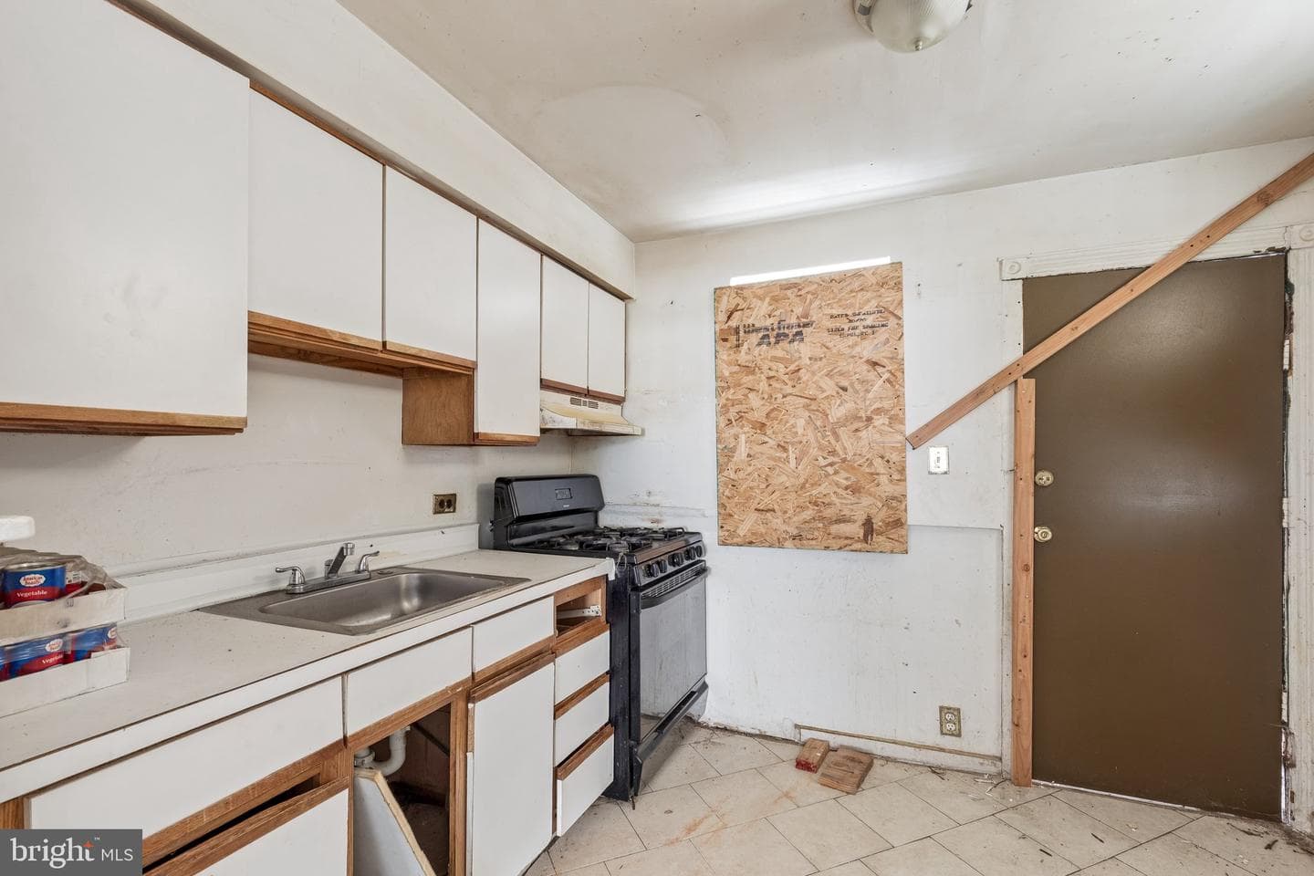2512 S Fairhill St photo 5