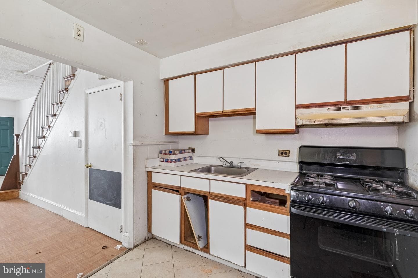 2512 S Fairhill St photo 6
