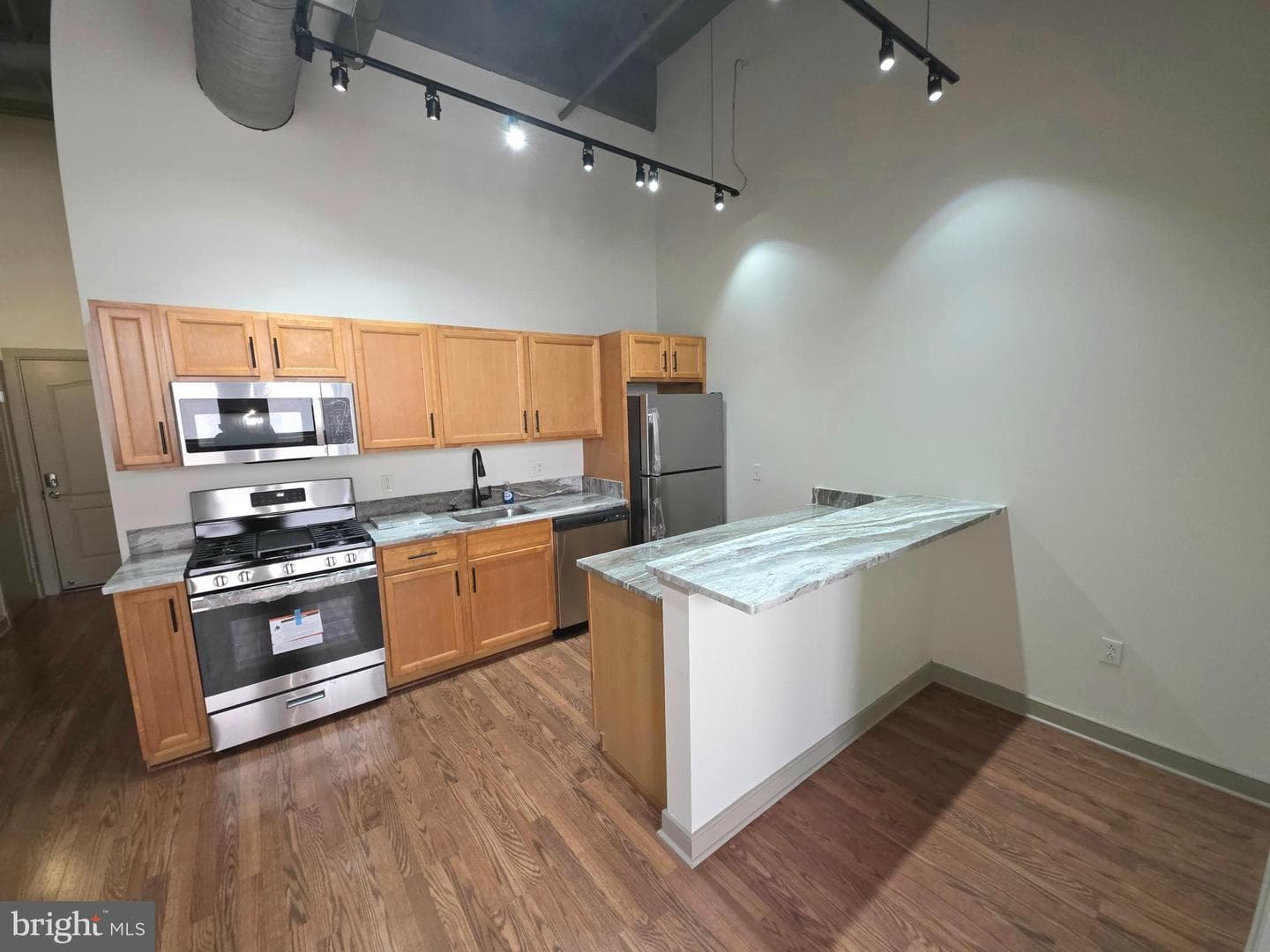 511 N Broad Street N #1004 photo 3