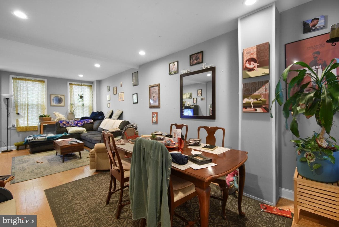 2138 Fernon Street photo 5