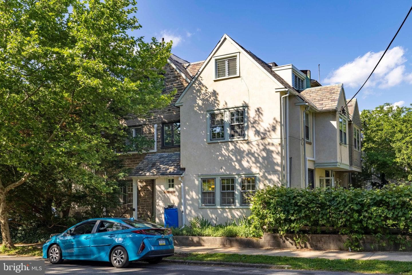 554 W Ellet Street photo 1