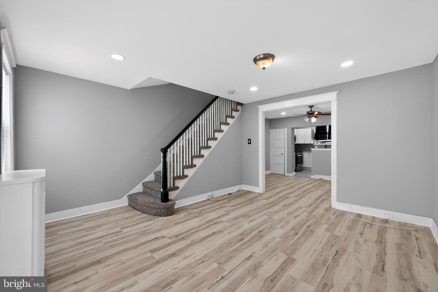 4770 Loring Street photo 11