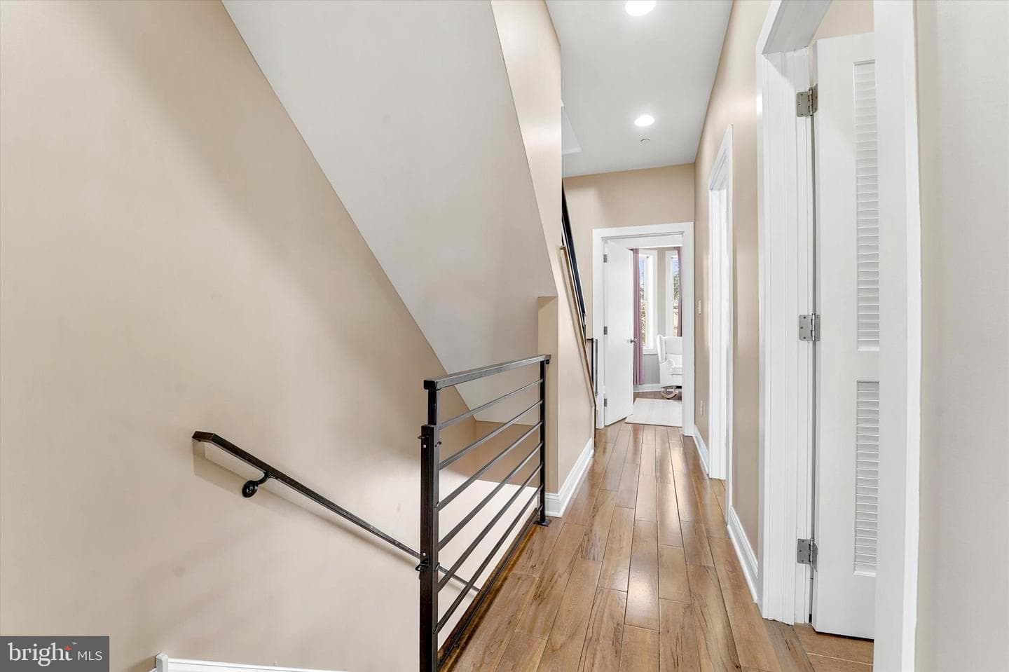 2044 Annin St photo 19