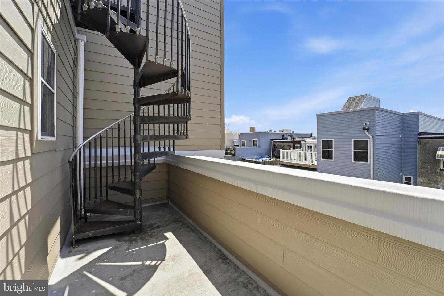2044 Annin St photo 35