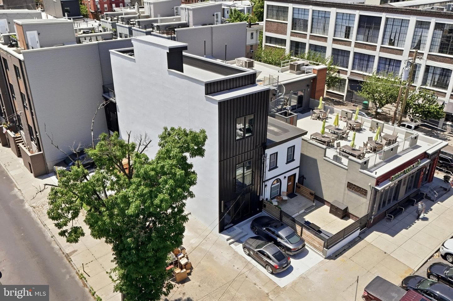 2506 E York Street photo 43