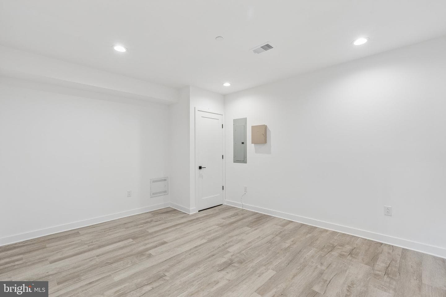 1342 S Bouvier Street photo 38
