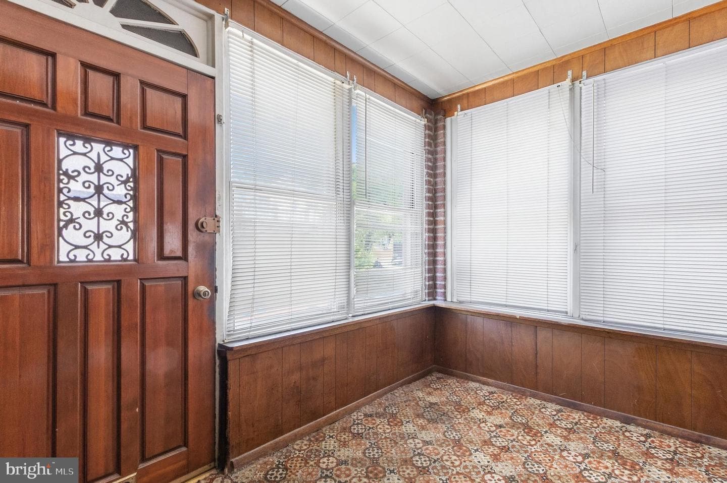 948 Johnston Street photo 4