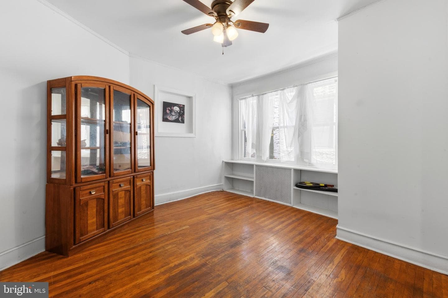 6211 Wayne Avenue photo 16