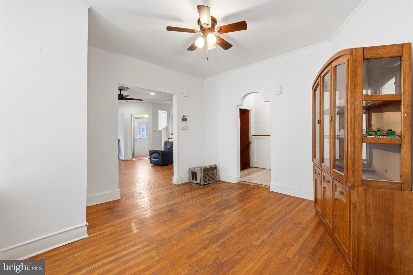 6211 Wayne Avenue photo 17