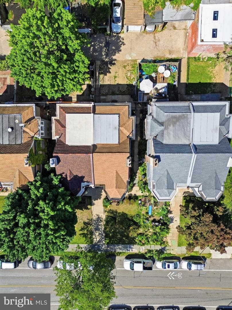 6211 Wayne Avenue photo 37