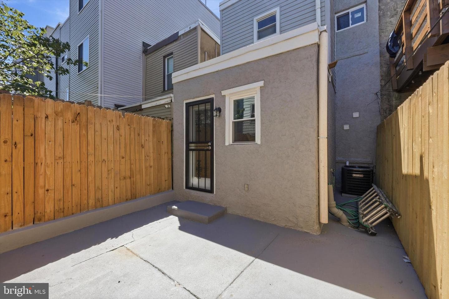 2625 Manton St photo 24