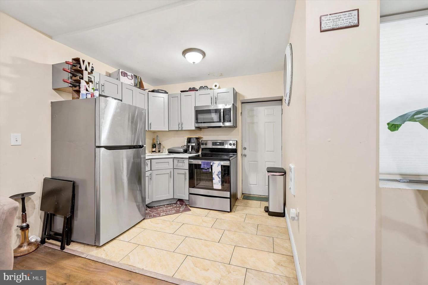2525 W Sterner Street photo 12