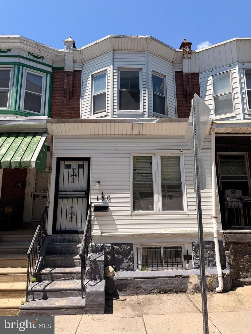 150 N Redfield Street photo 2