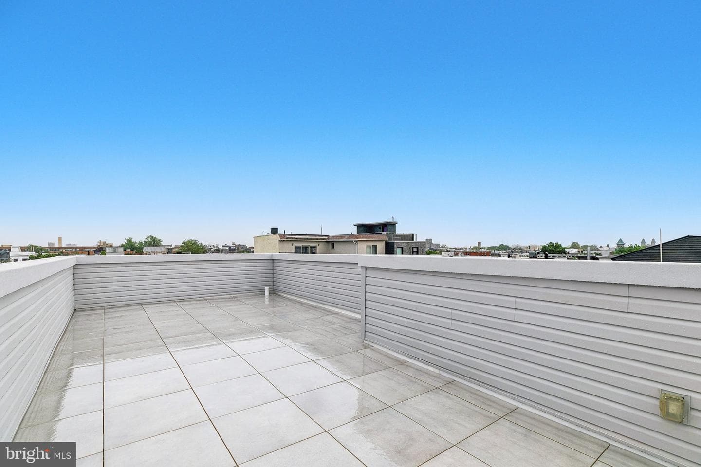 1027 Cross Street photo 35