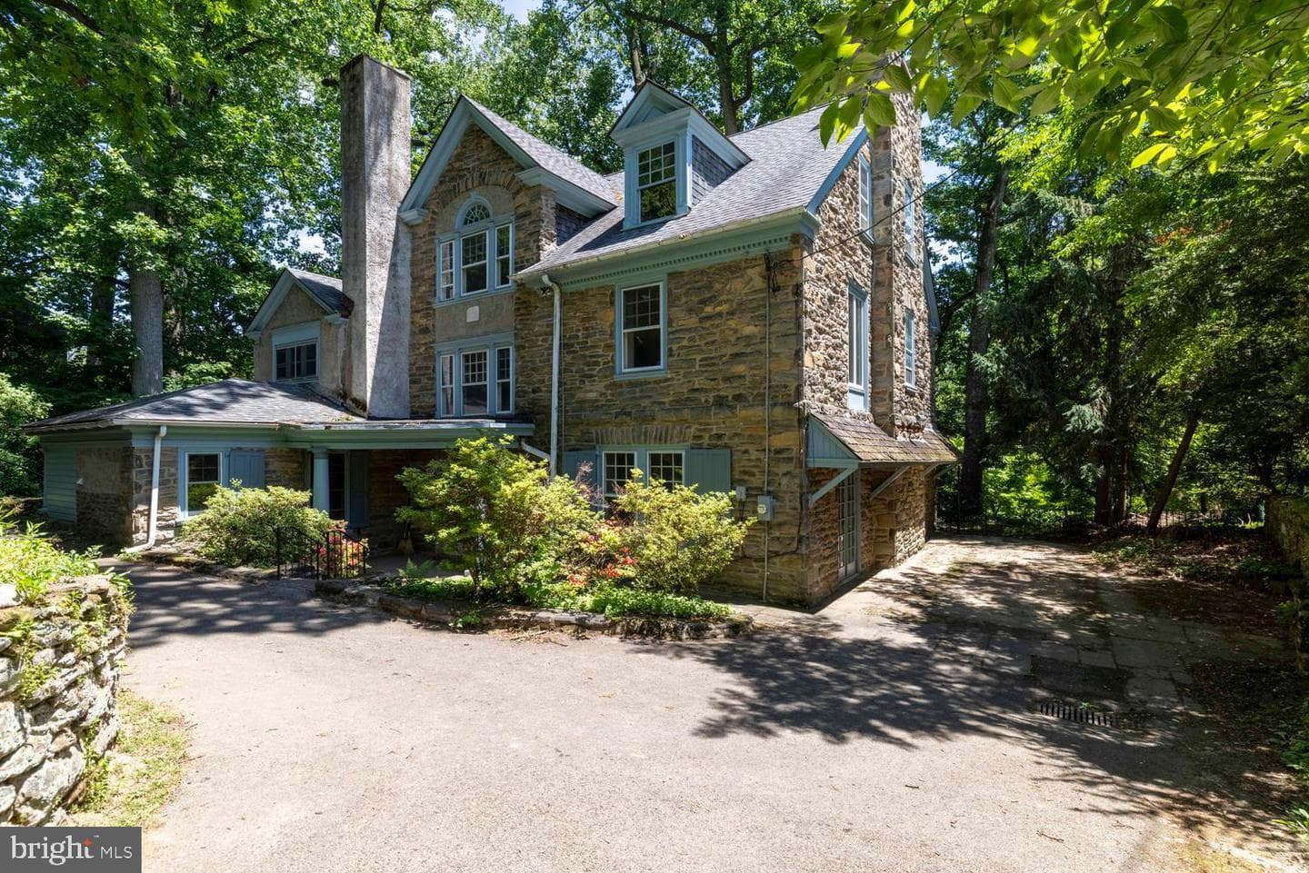 601 W Hortter Street photo 56