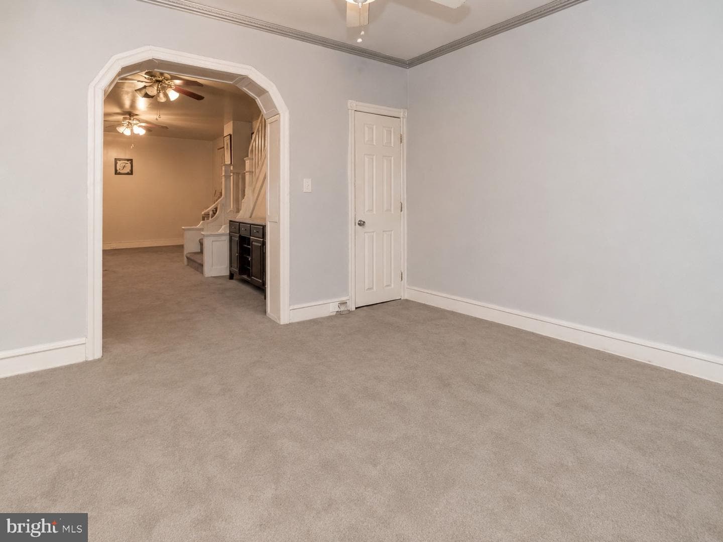 5644 Catharine Street photo 4