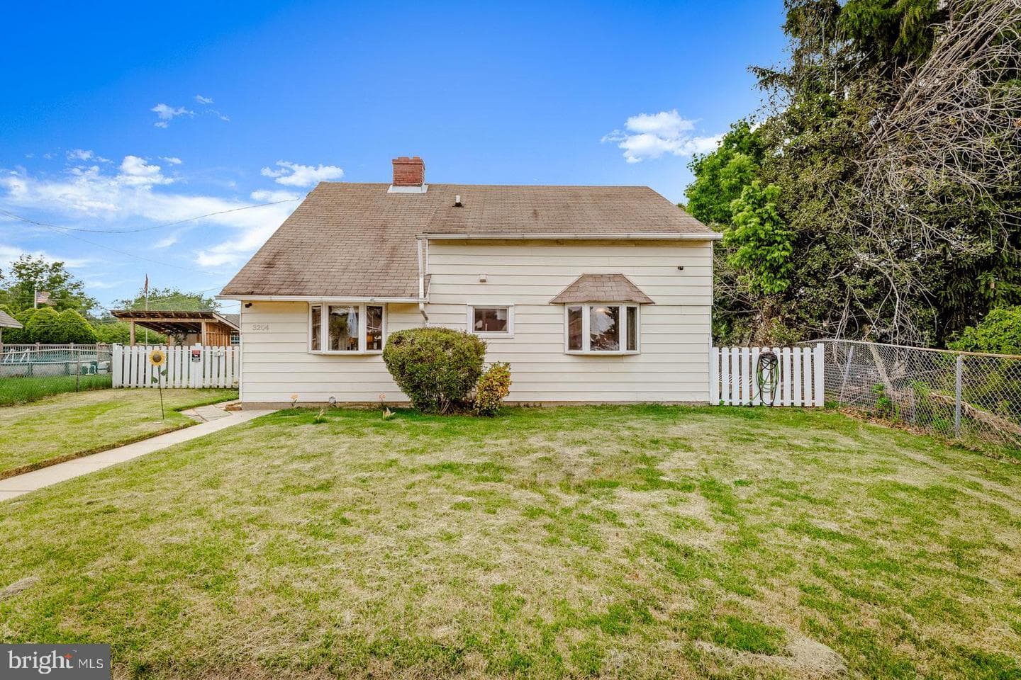 3204 Holyoke Road photo 2