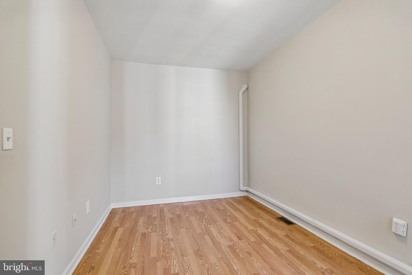 5217 Greenway Avenue photo 21