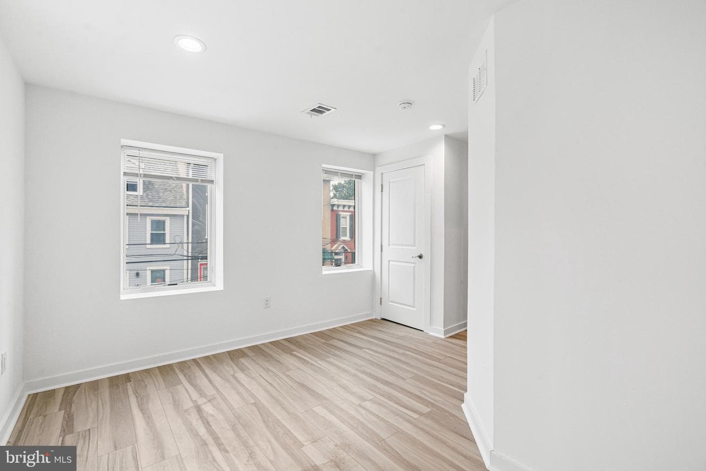 140 W Price St photo 11