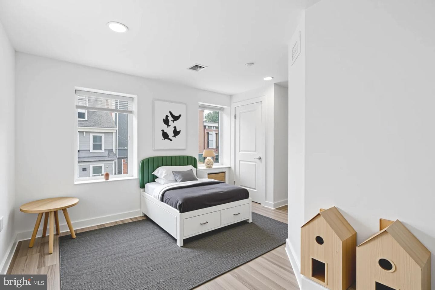 140 W Price St photo 12