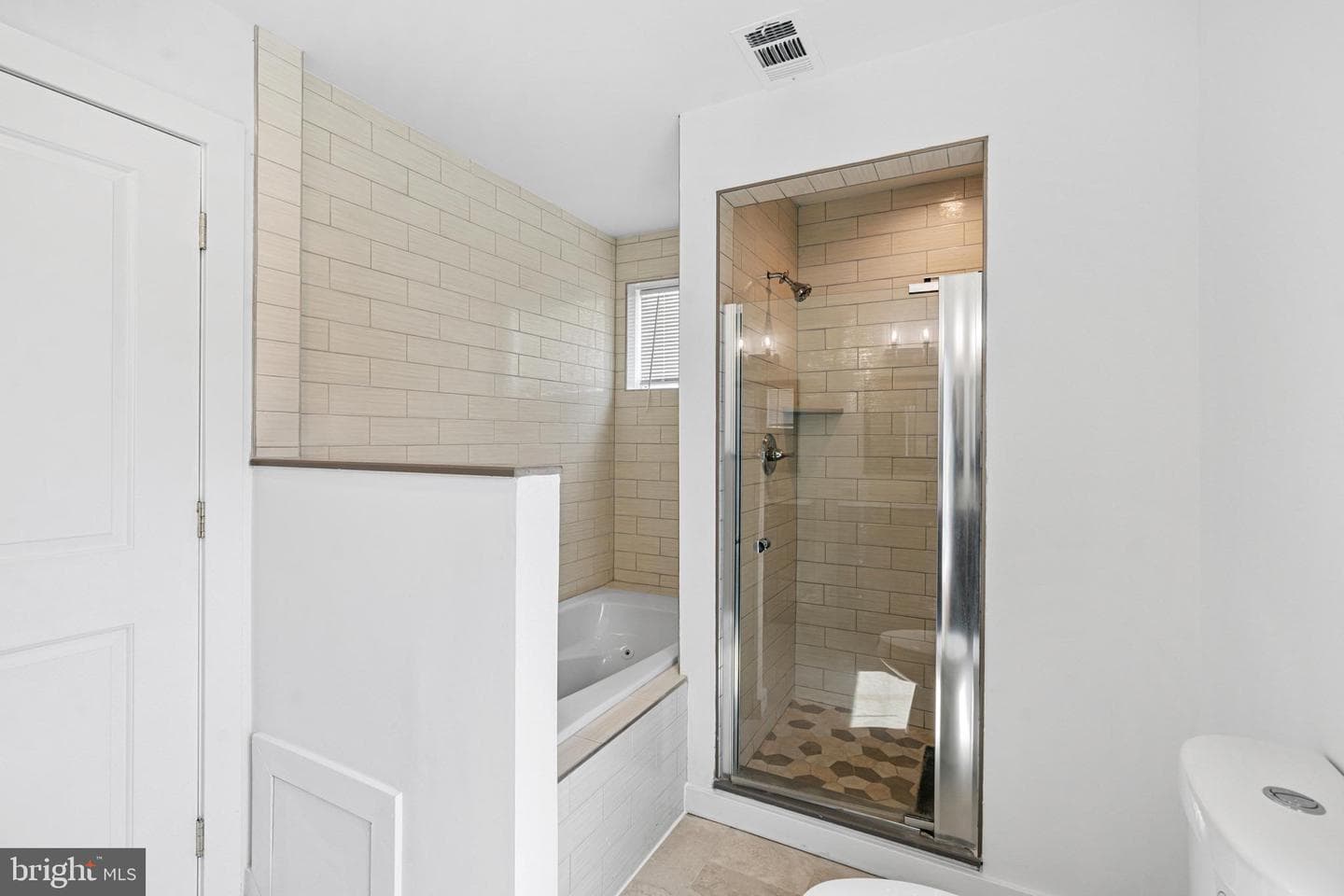 140 W Price St photo 26