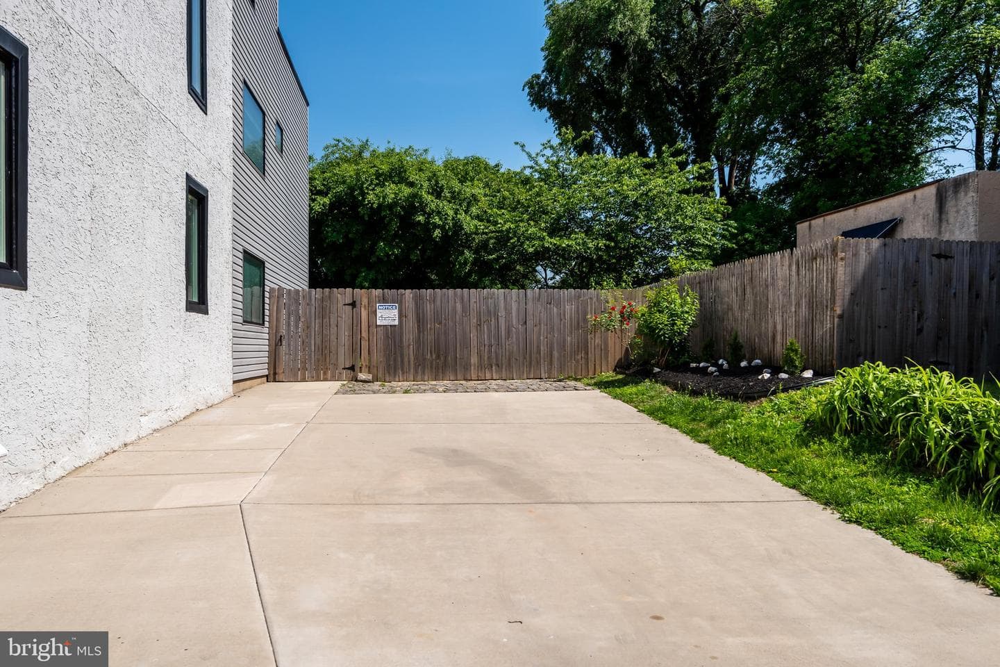 140 W Price St photo 30