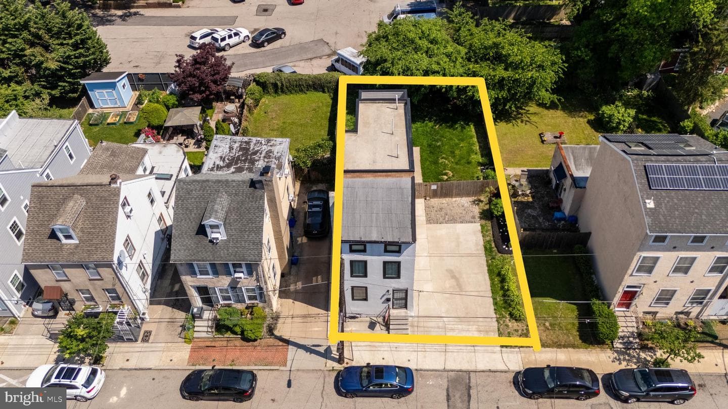 140 W Price St photo 35