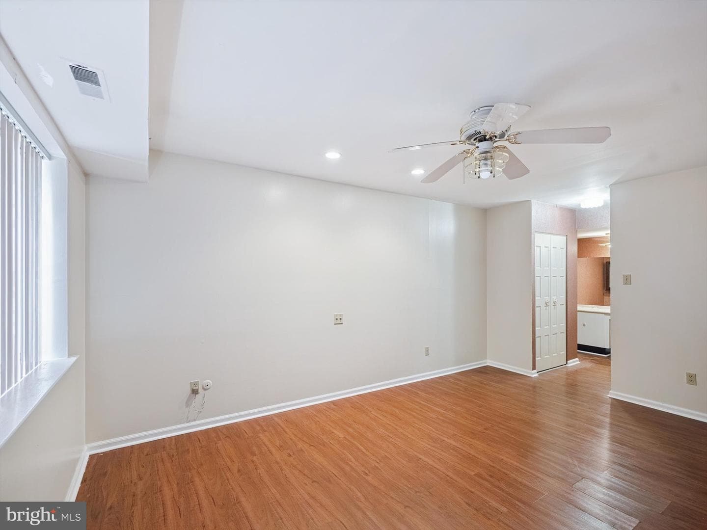 3204 Delaire Landing Road #3204 photo 16
