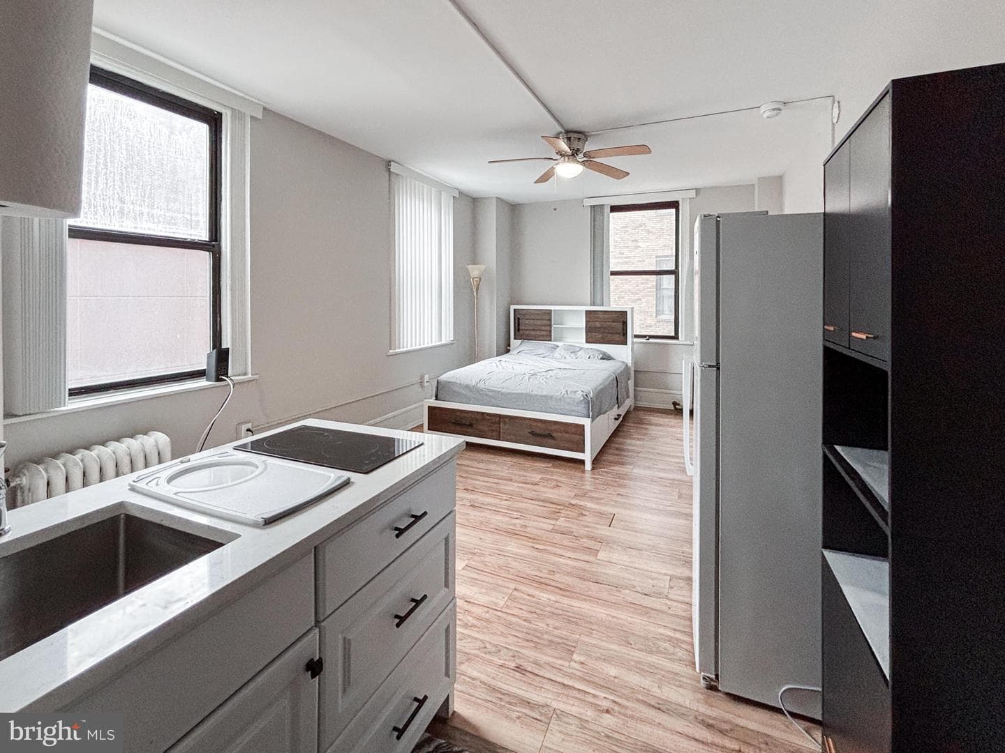 1324 Locust St # 604 photo 3