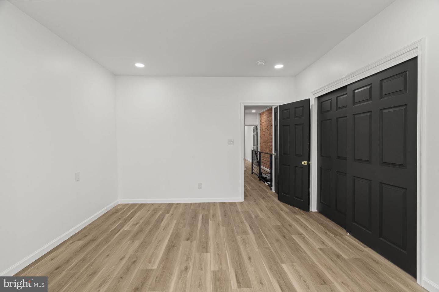 5616 Hunter Street photo 12
