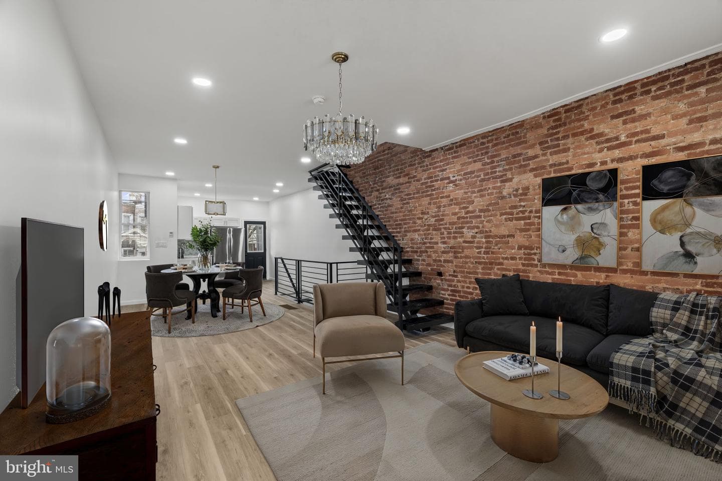 5616 Hunter Street photo 3