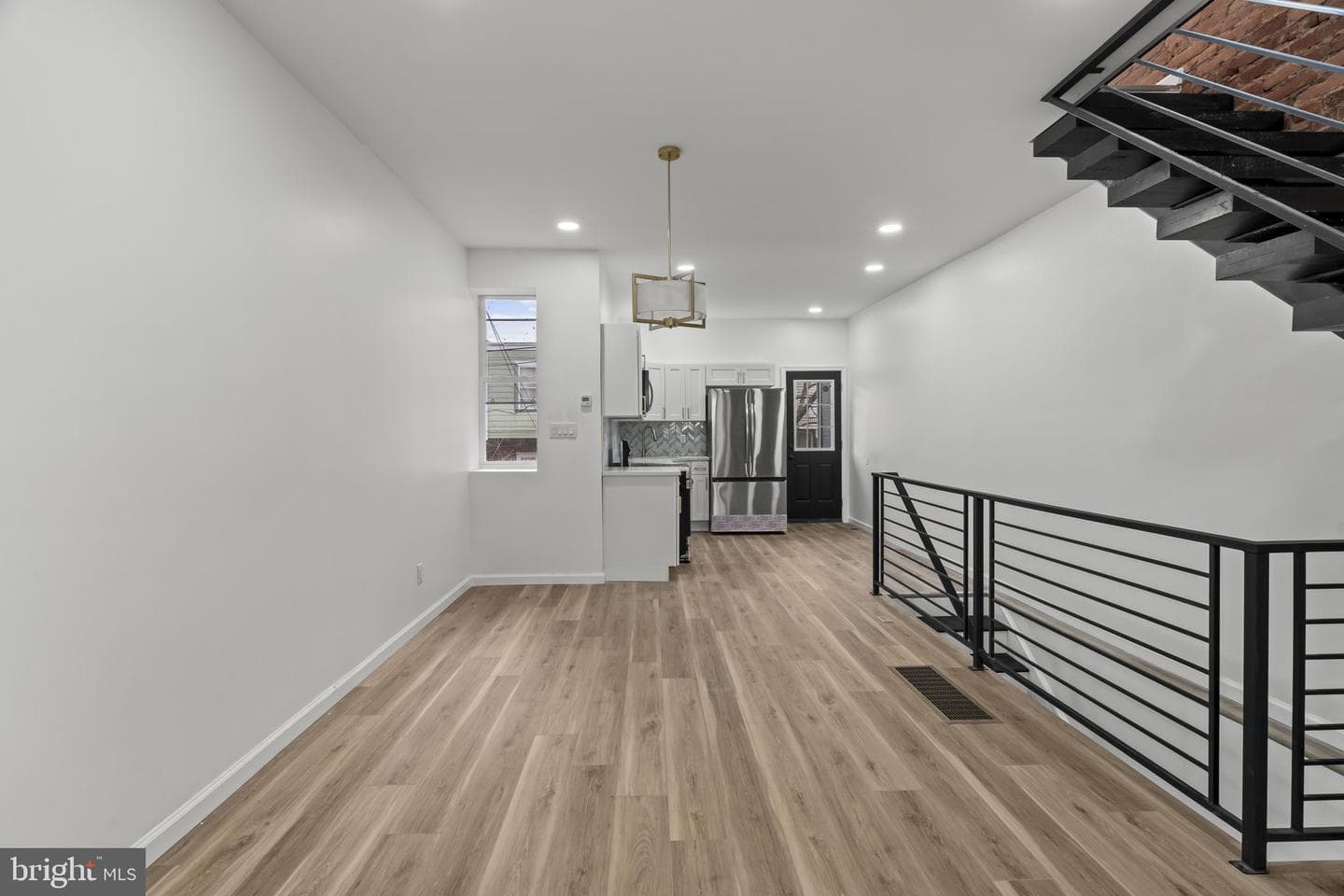 5616 Hunter Street photo 5