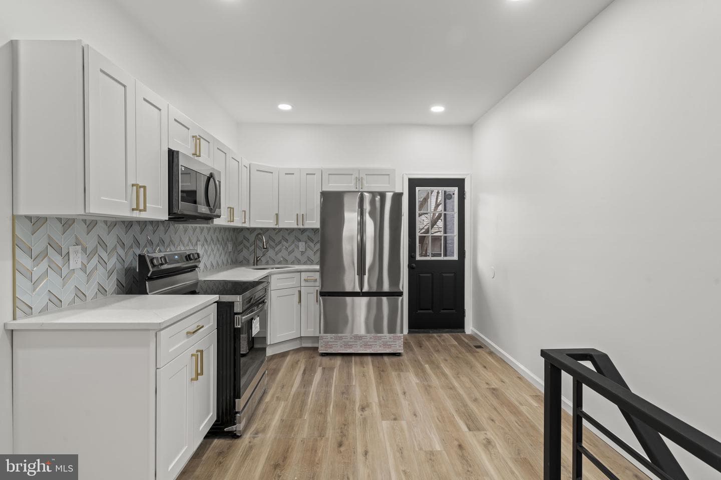 5616 Hunter Street photo 7