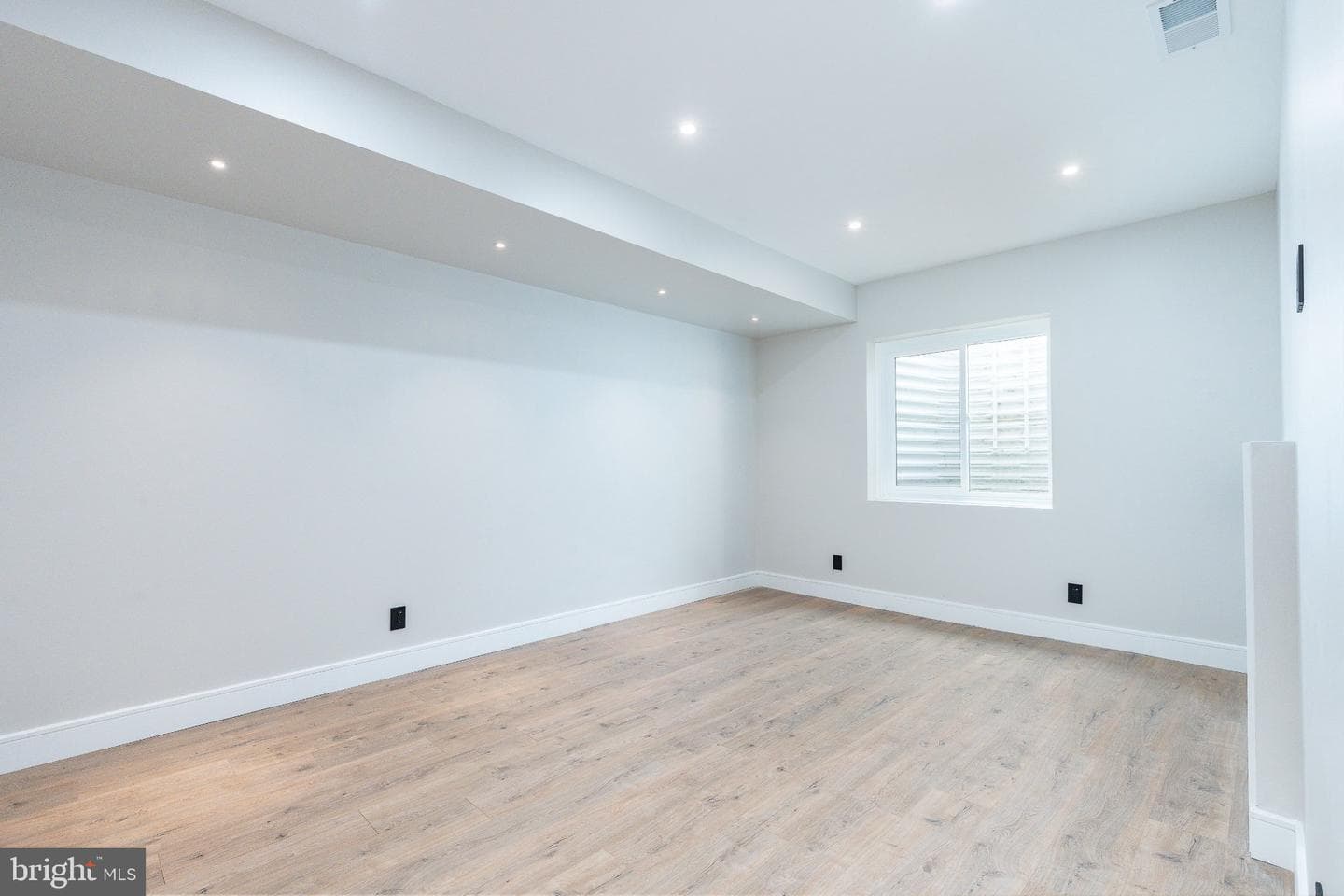 9739 Krewstown photo 33