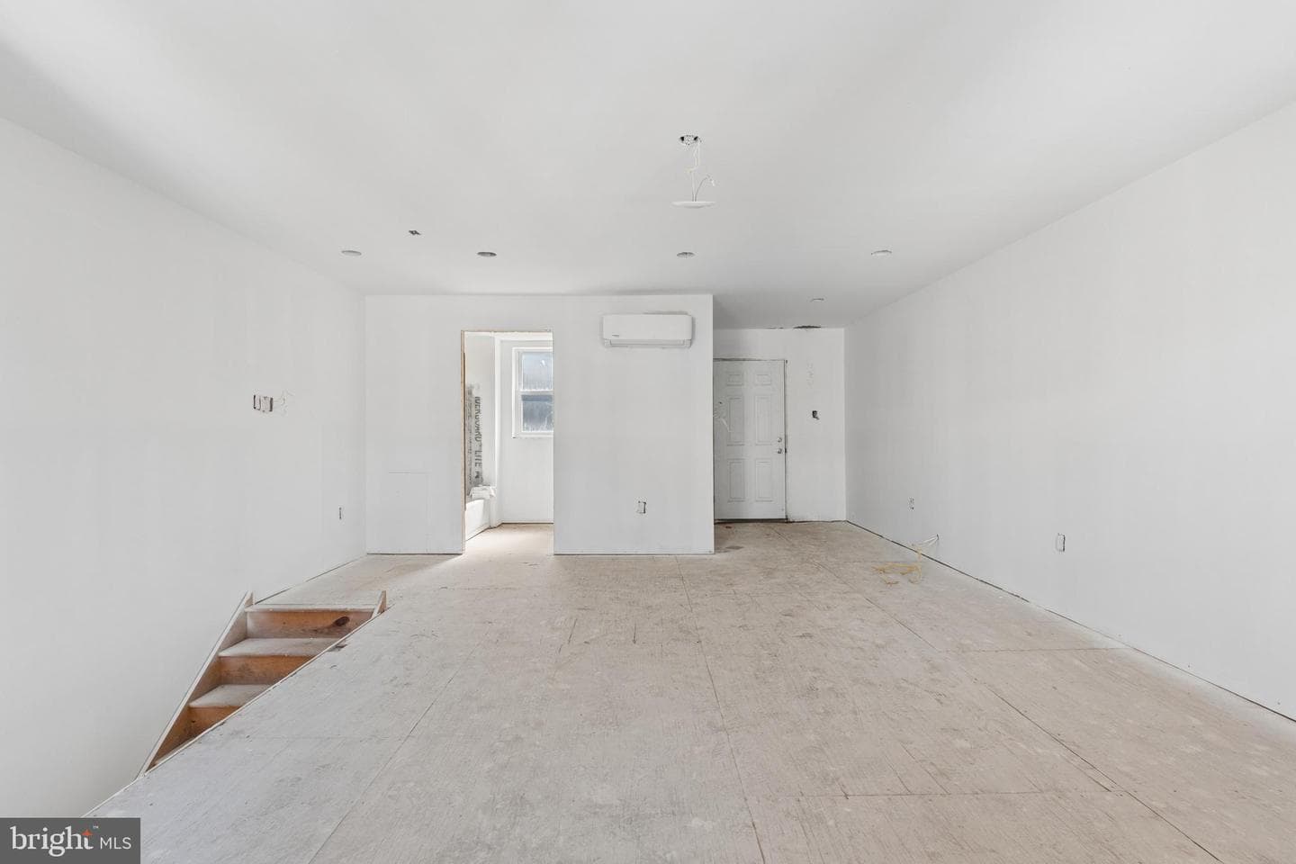 1328 N Marston Street photo 34