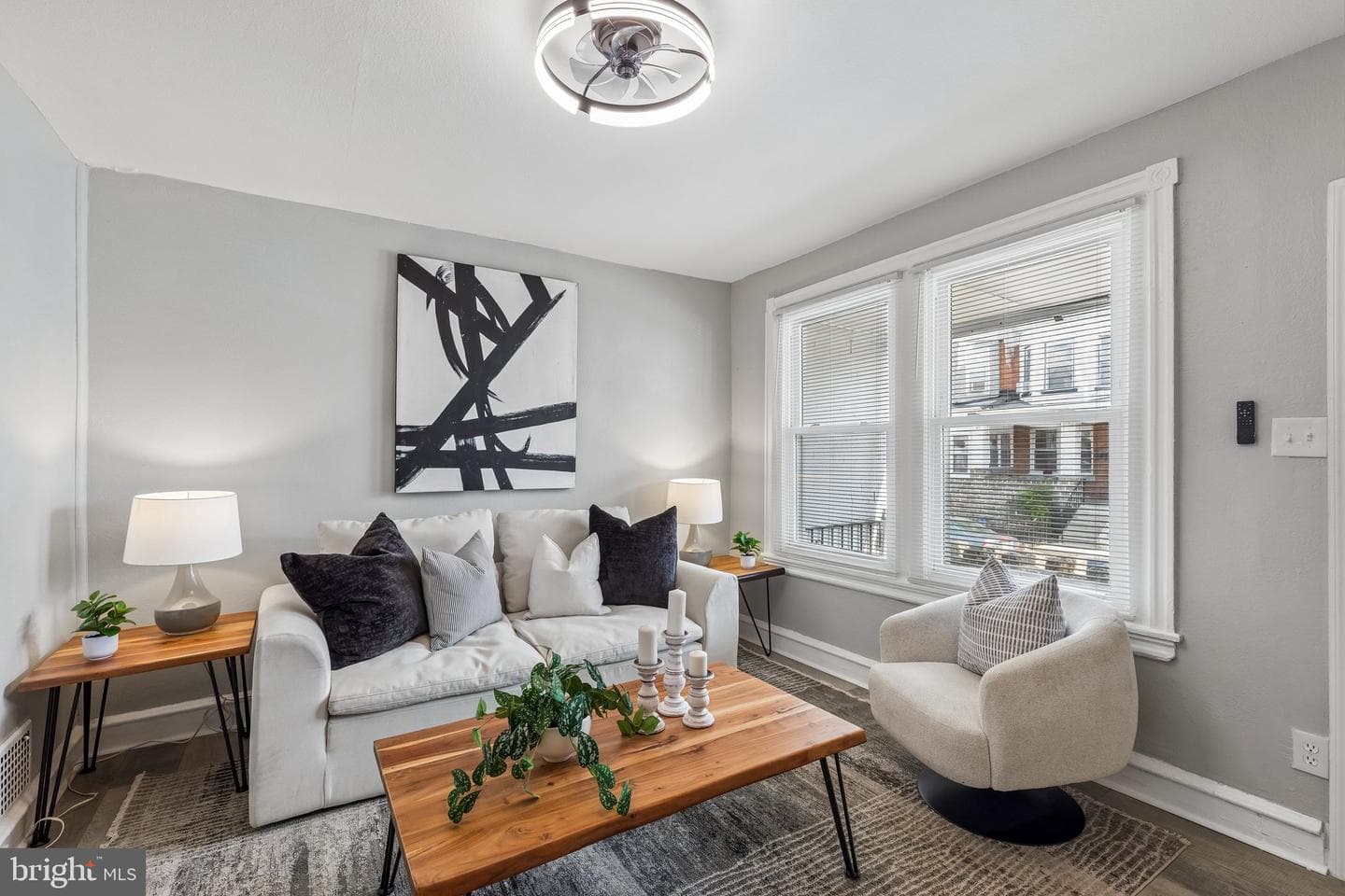 277 W Wellens Street