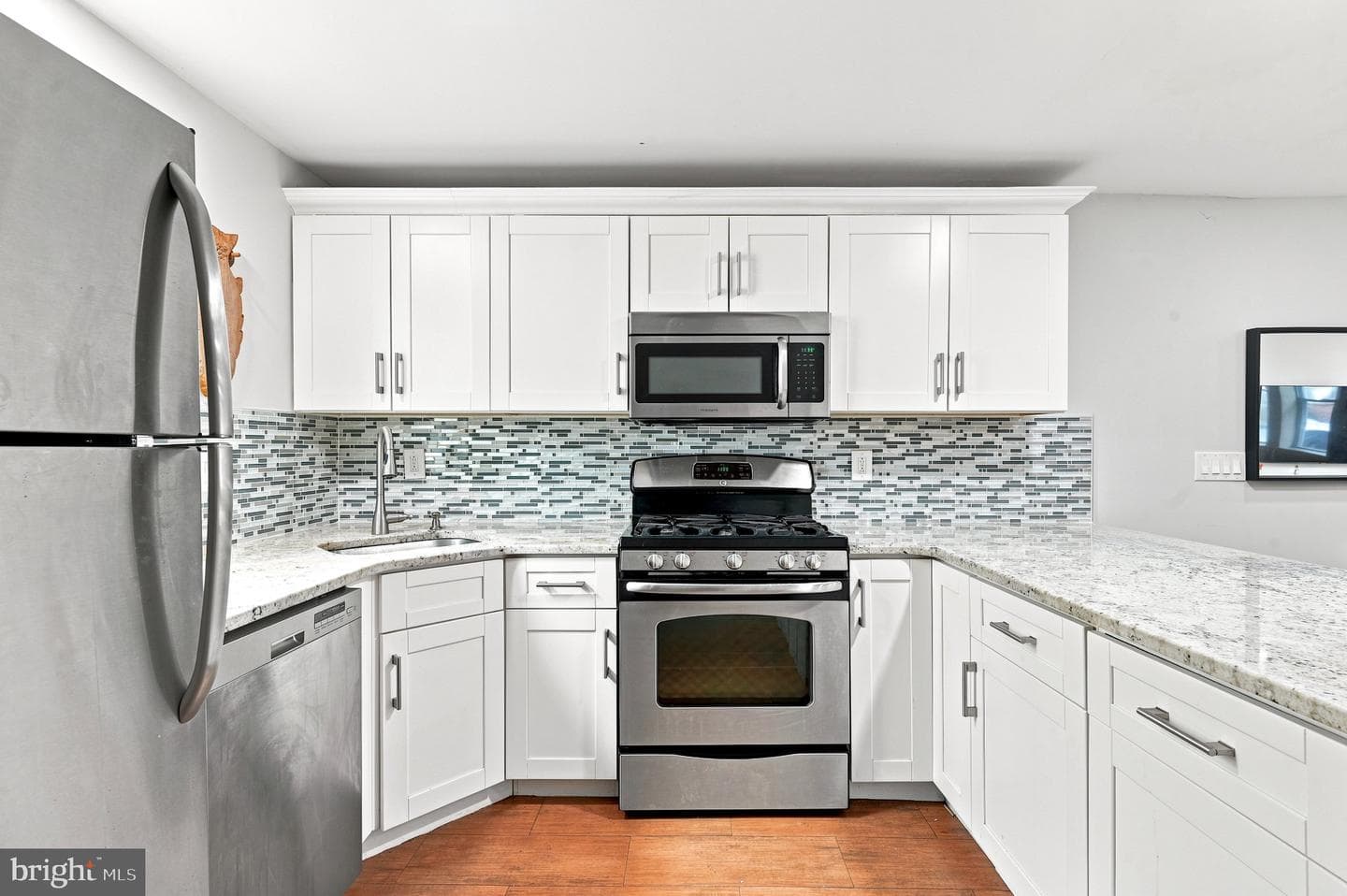 1207 S Marshall Street photo 8