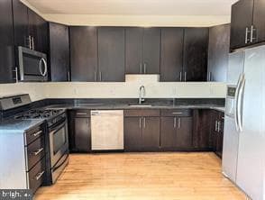 1111 Wallace Street photo 5