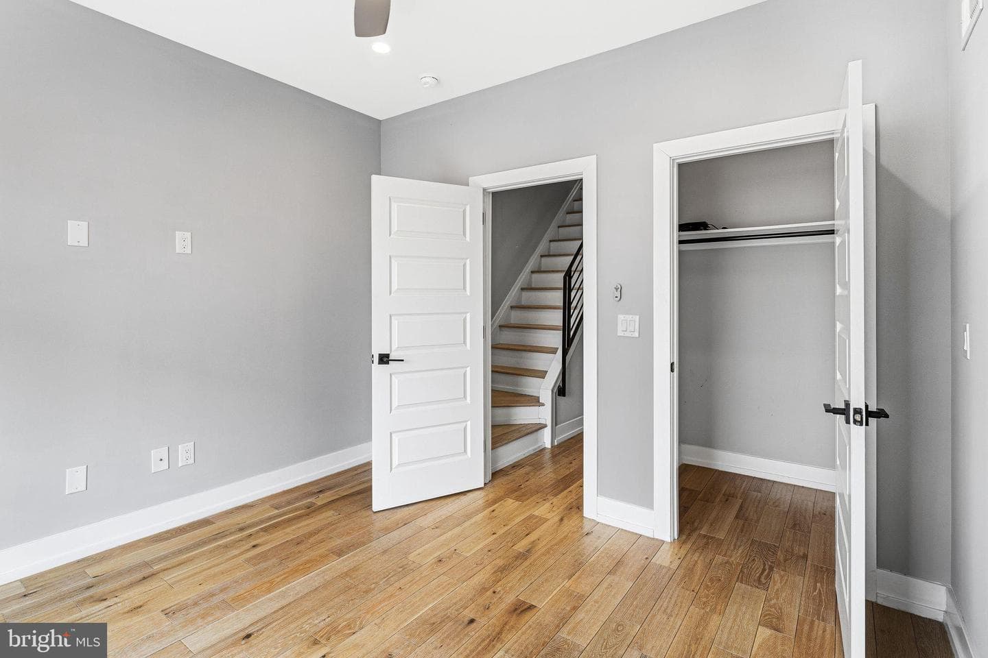 1135 E Berks Street photo 24