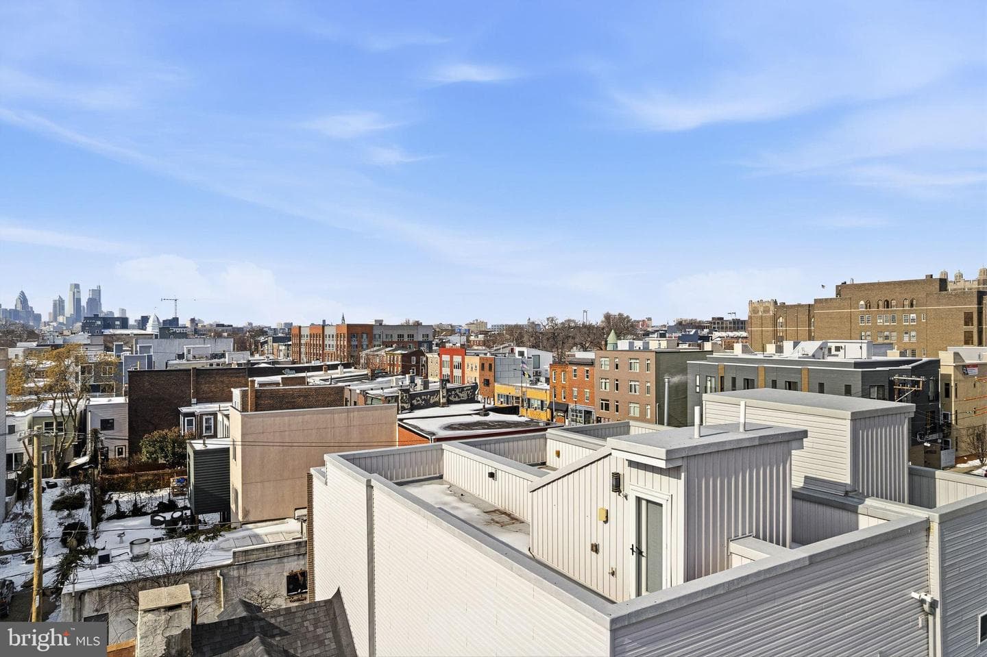 1135 E Berks Street photo 33