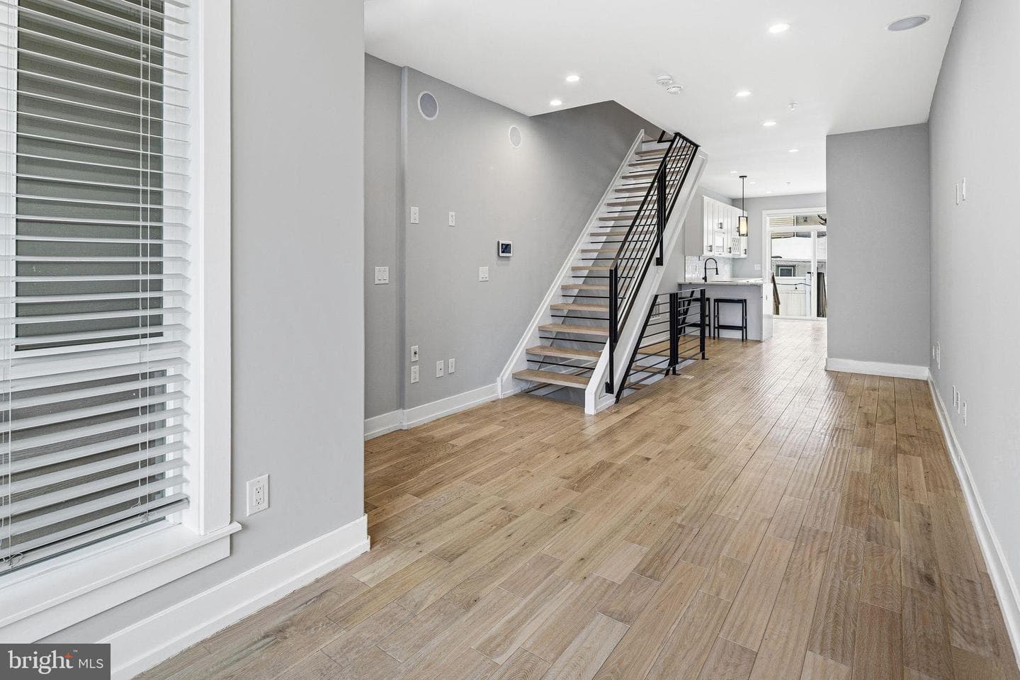 1135 E Berks Street photo 39